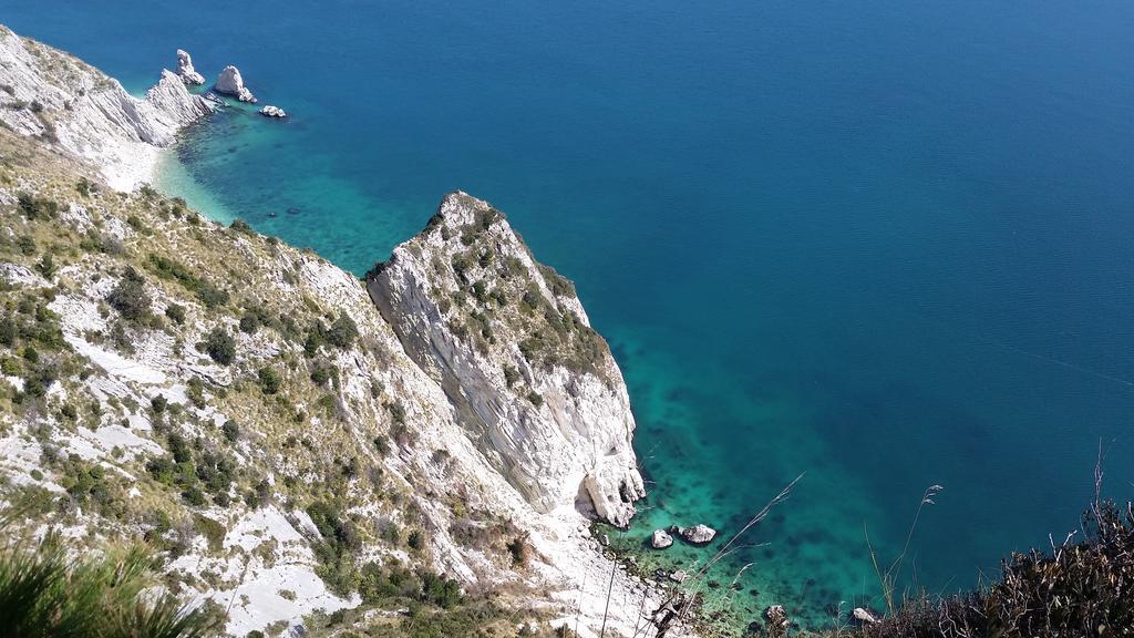 A Due Passi Dal Mare B&B Numana Buitenkant foto