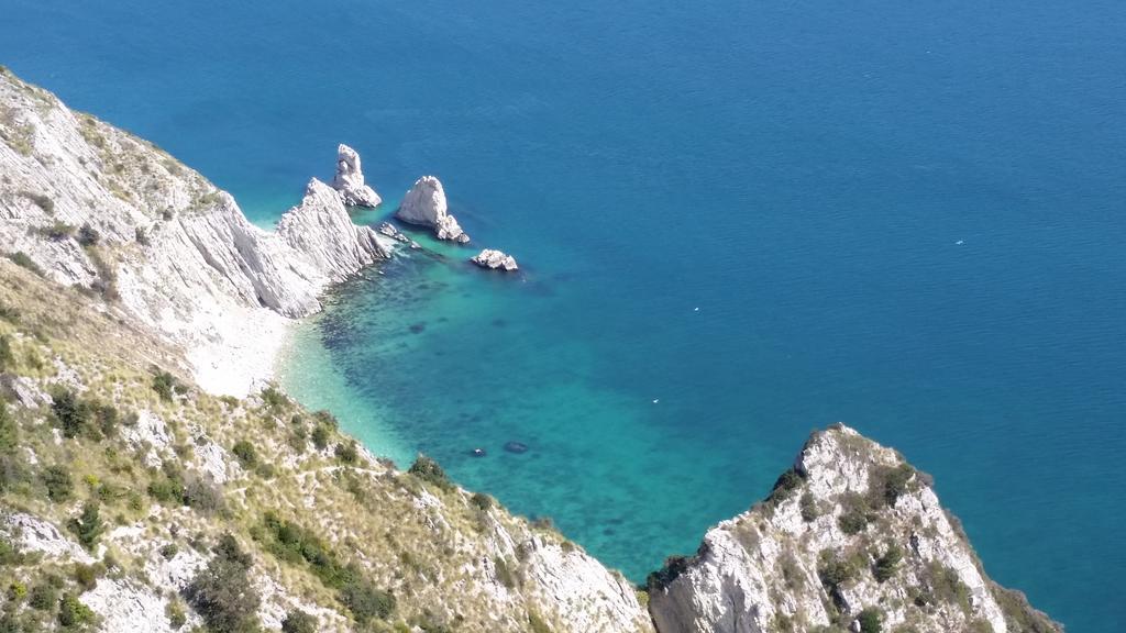 A Due Passi Dal Mare B&B Numana Buitenkant foto