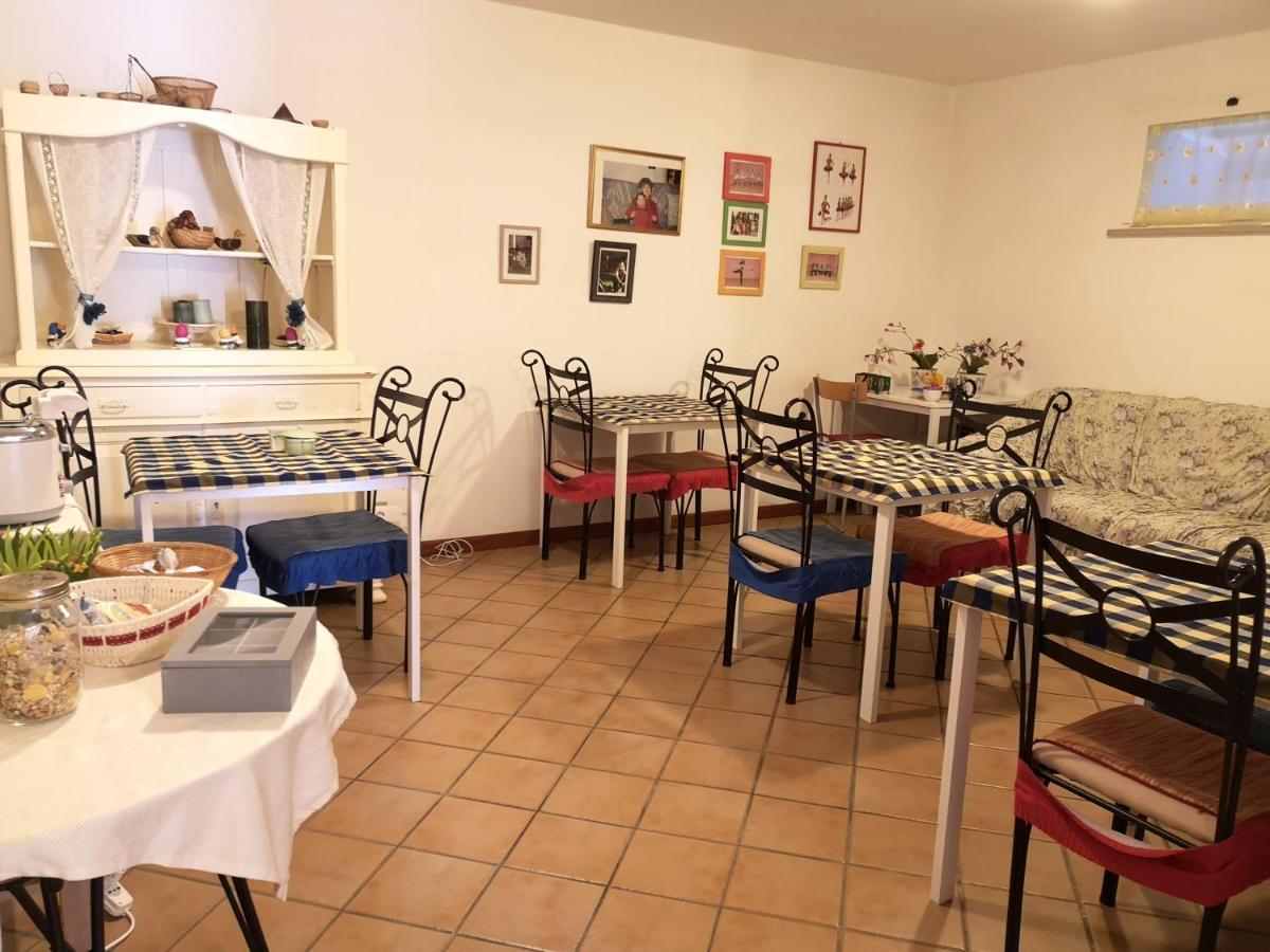 A Due Passi Dal Mare B&B Numana Buitenkant foto